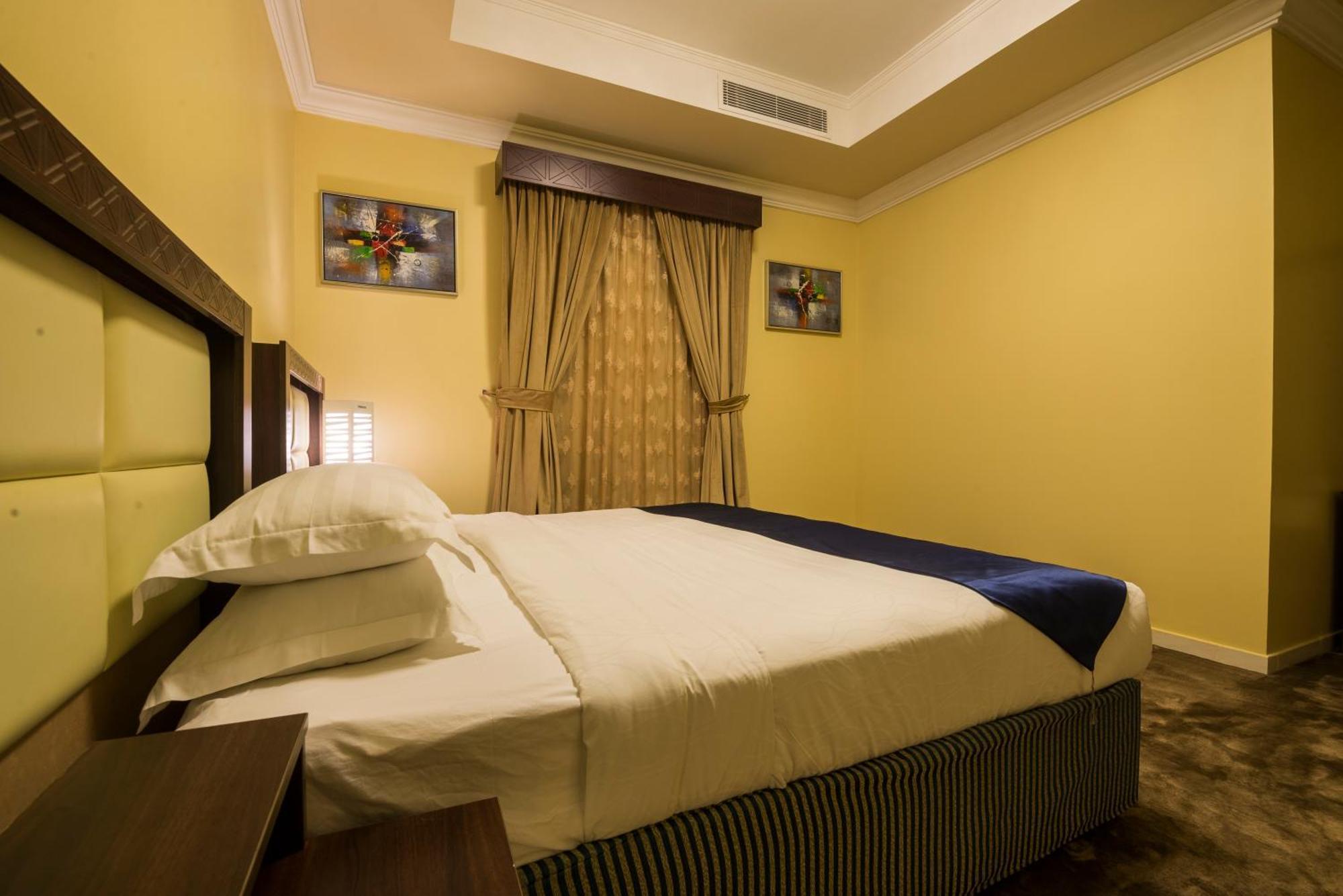 Lahoya Hotel Jeddah Exterior photo